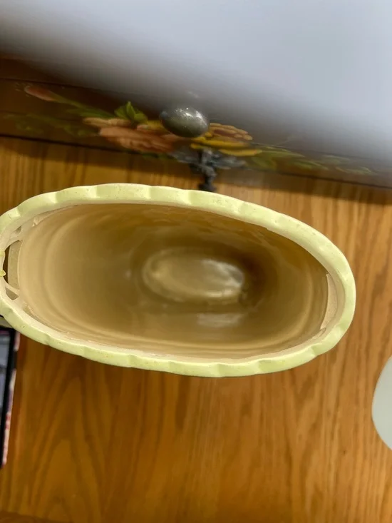 VTG Floral Yellow Ceramic Vase🌺 - Picture 5 of 7